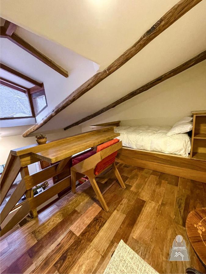 Light Wood Hotell Calca Eksteriør bilde